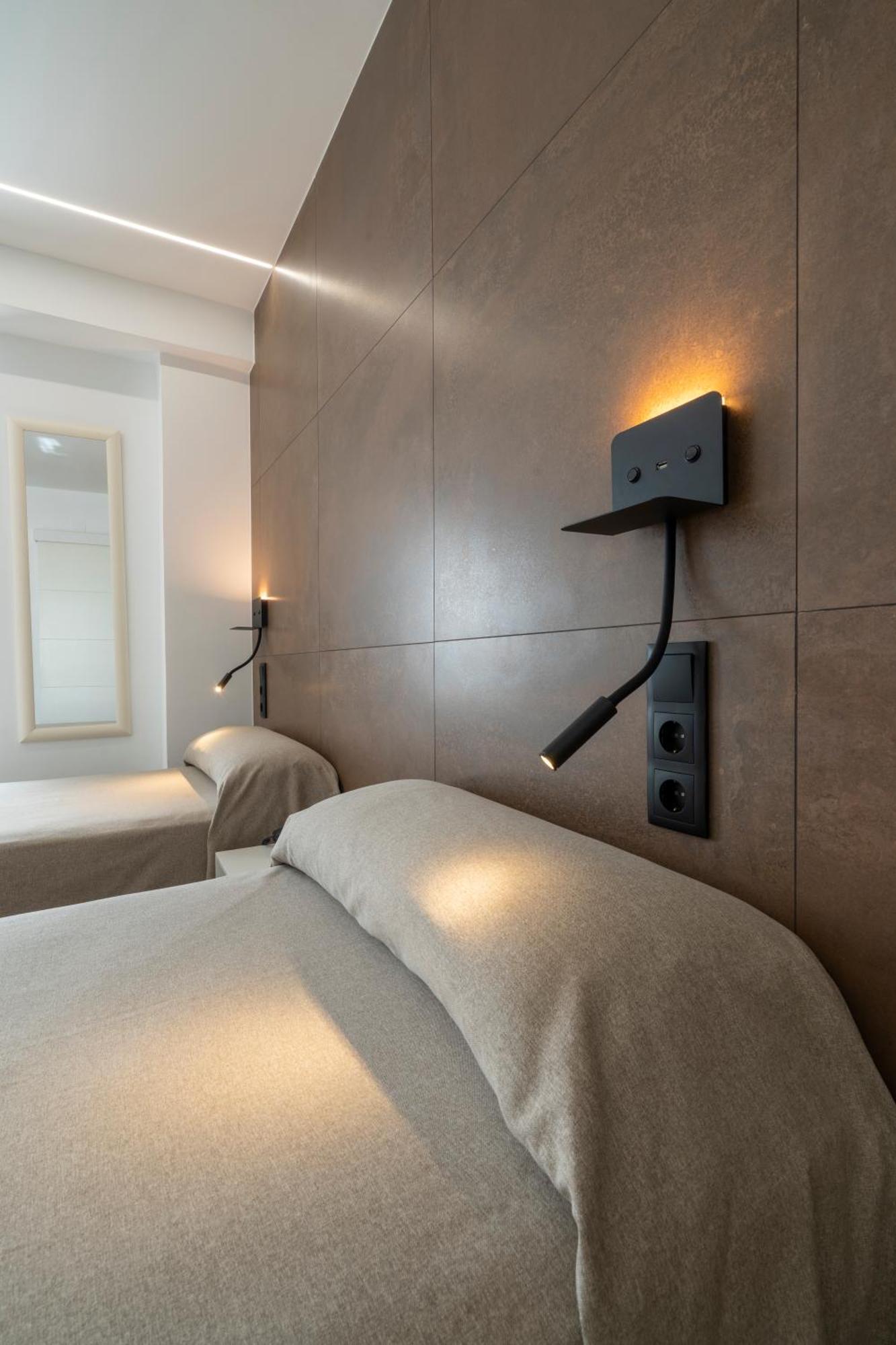 Hostal Pensimar El Altet Luaran gambar