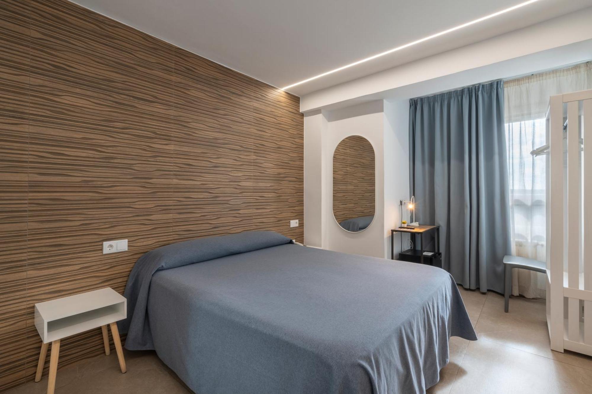 Hostal Pensimar El Altet Luaran gambar