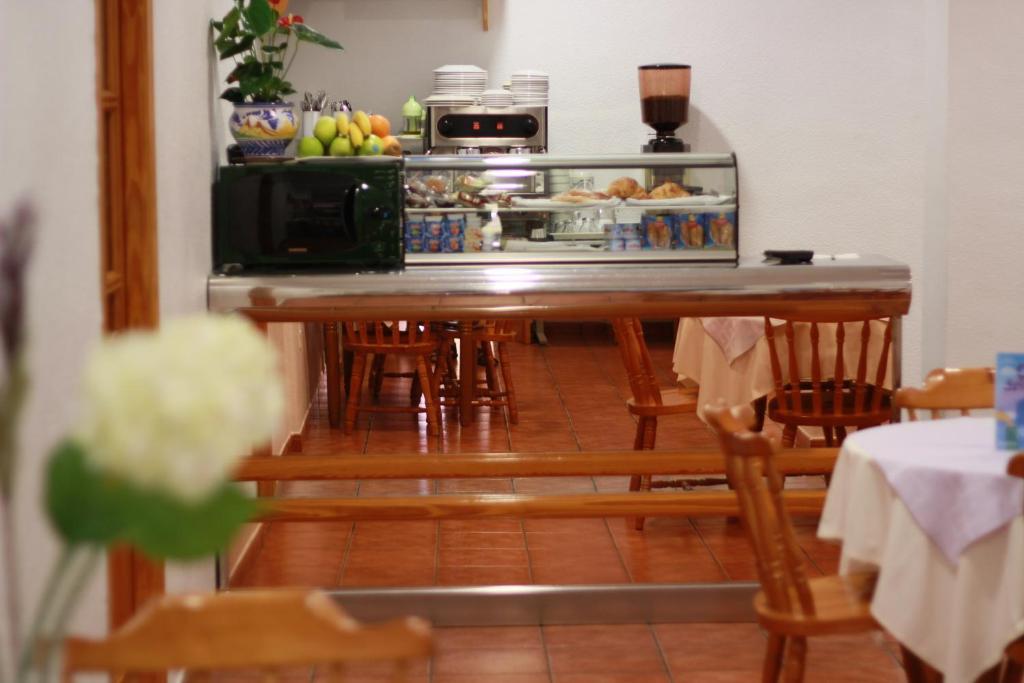 Hostal Pensimar El Altet Luaran gambar