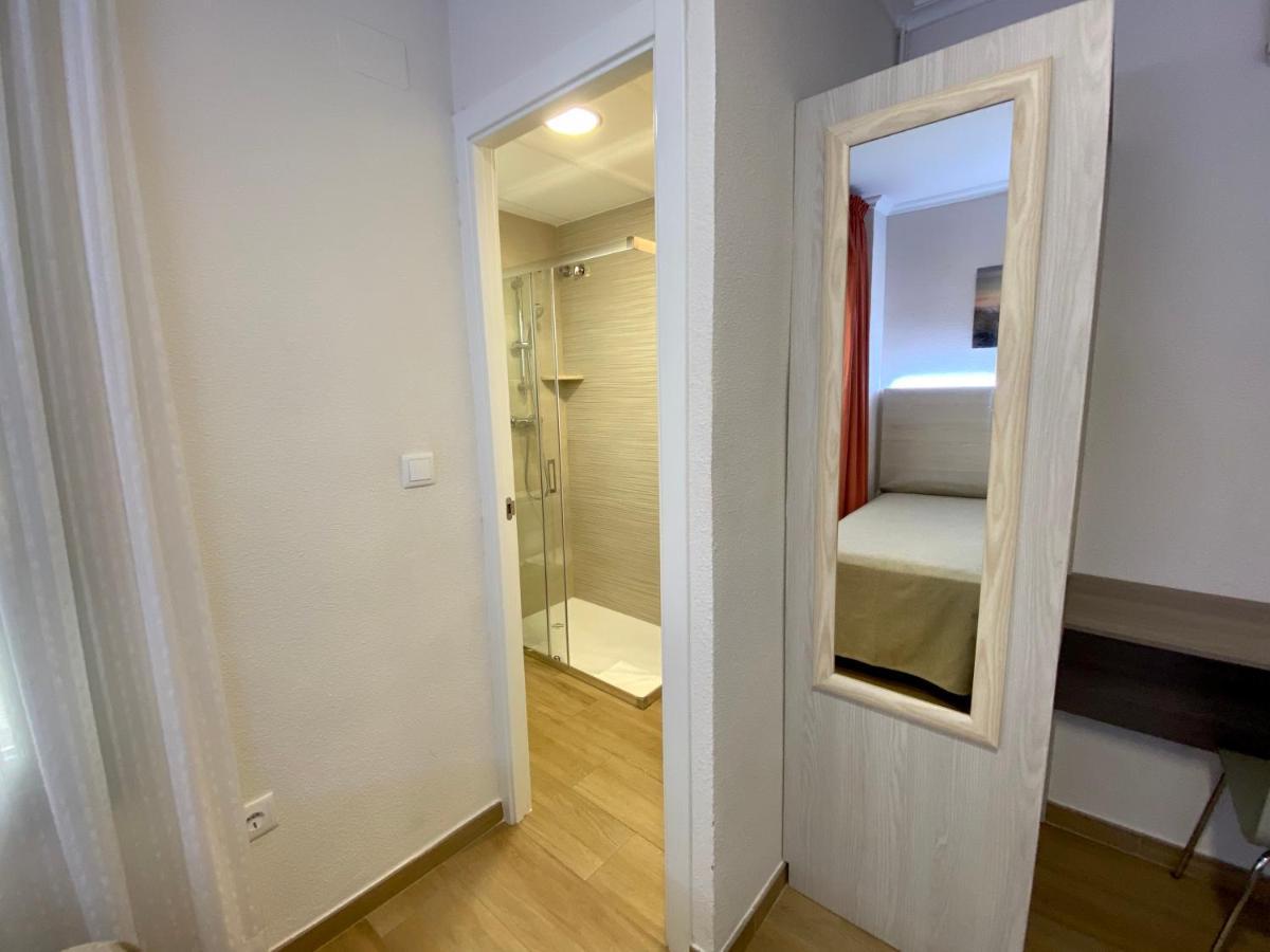 Hostal Pensimar El Altet Luaran gambar